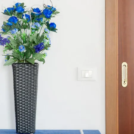 Deluxe Skyline Fantastic View Attic 6-7 Guests, One Bathroom, With Terrace And Pool Near To 2 Metro Lines And Well Connected To Airport And Train Stationand, Easy Parking Nearby * Milão