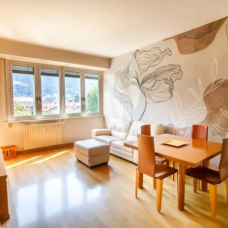 Skyline By Comorooms Apartman